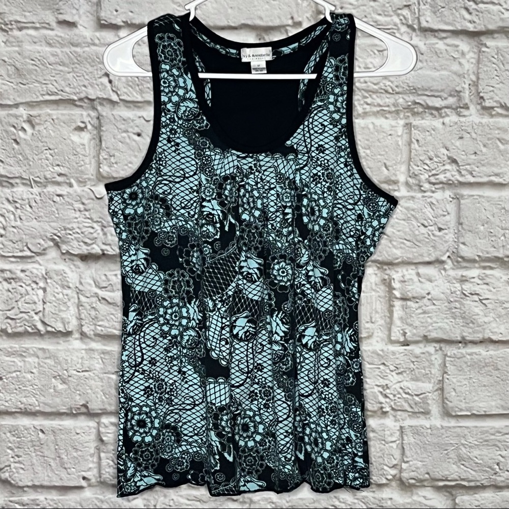 Ivy & Annabelle Intimates Top Women's‎  Size medium
